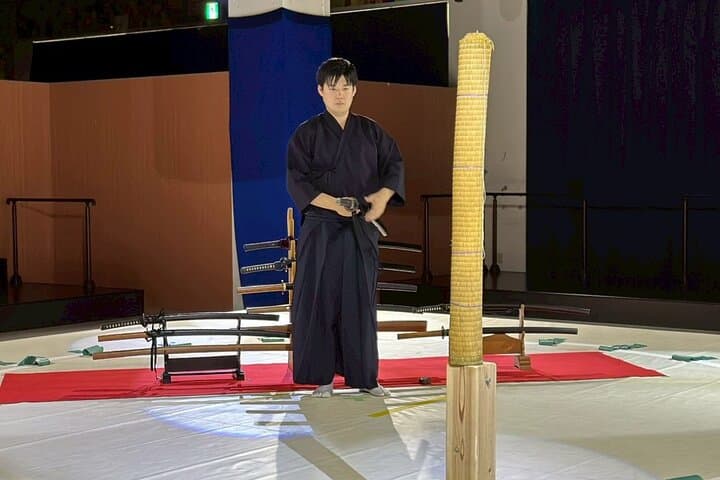 Osaka: Samurai Sword Experience & Wagyu Sukiyaki Dinner — photo 6