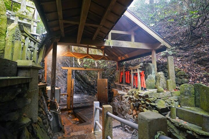 Fushimi Inari Hidden Waterfall Sacred Takigyo Ritual Experience — photo 10