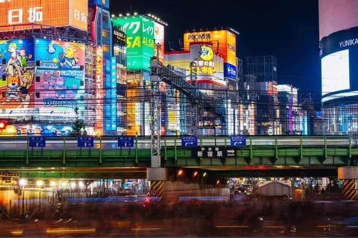 Tokyo Walking Tour of Kabukicho and Golden Gai with a Ninja Guide — photo 6