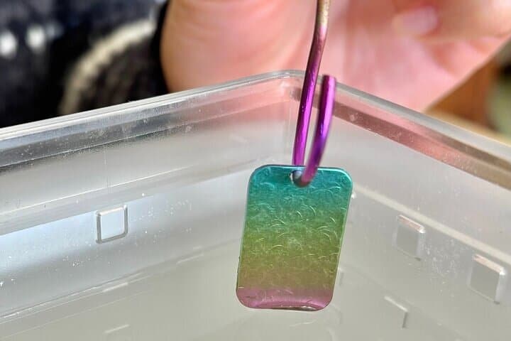 Titanium Art Workshop in Hammered Textures and Iridescent Colors — photo 5