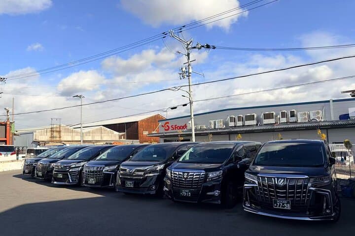 Minivan Transfer from Kansai Airport to Osaka