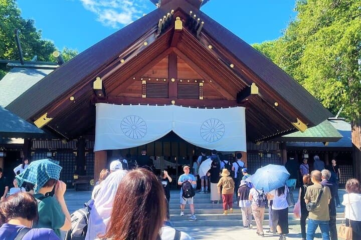 Shinrin yoku Yoga Awakening Breath at Hokkaido Shrine — photo 7