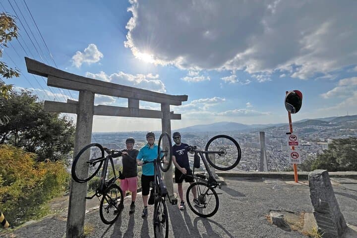 Private E-bike Adventure in Osaka's Hills — photo 8