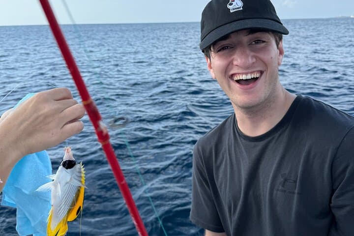 Fishing Tour with local fisherman and bilingual guide — photo 8