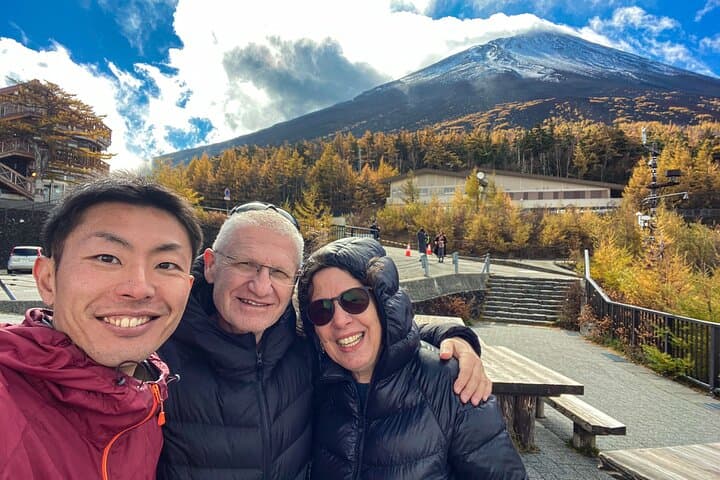 Hidden Fuji drive tour with a Local English speaking guide — photo 2