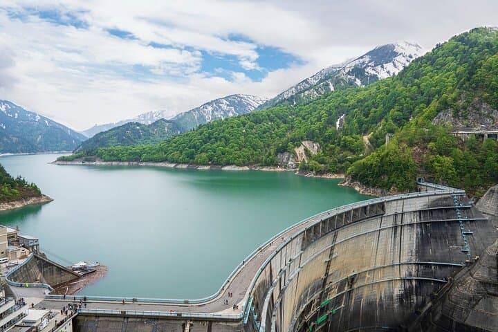 From Tokyo: Tateyama Kurobe Alpine Route & Shirakawago 2-Day Tour — photo 5