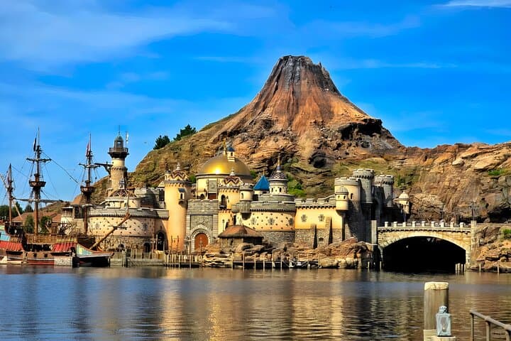 Tokyo DisneySea Ticket and Shared Transfers — photo 2