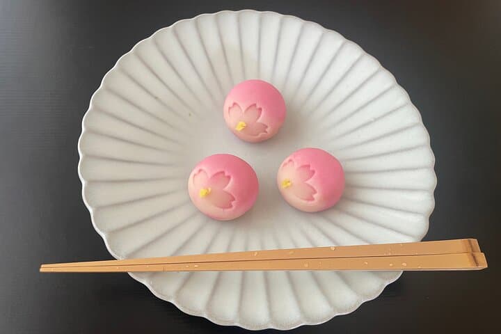 Tokyo Tea Ceremony in Asakusa with Kimono, Matcha & Wagashi — photo 16
