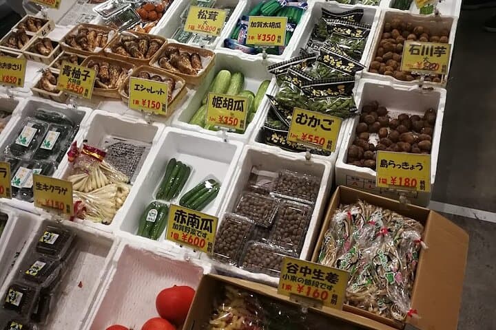 Complete Tuna Auction & Toyosu Market Tour with Fumi — photo 16
