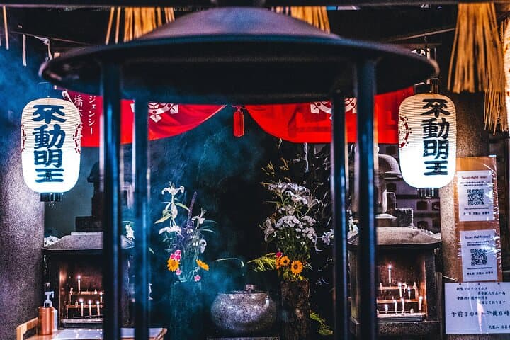 Osaka Ghost Tour: Castle Spirit, Neon Curses, Killers in the Dark — photo 5