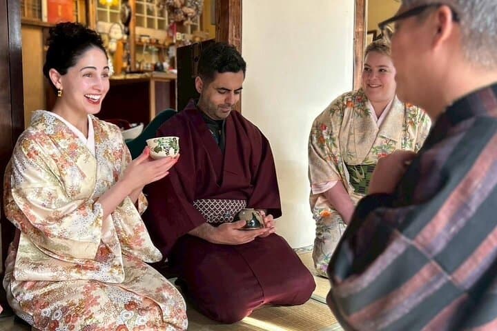 A Unique Antique Kimono and Tea ceremony Experience in English — photo 2