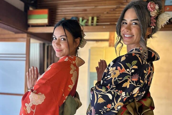 A Unique Antique Kimono and Tea ceremony Experience in English — photo 16