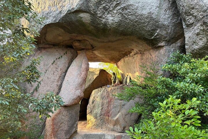 Private Walk to Hidden Miyajima — photo 12