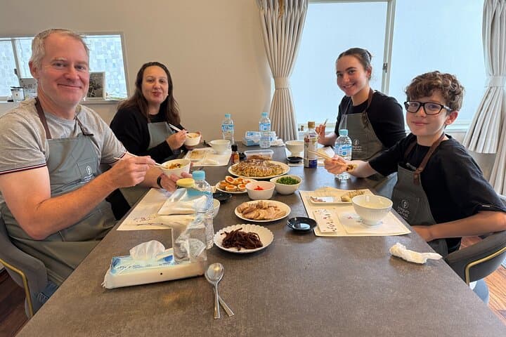 Gyoza Making & Local Walk with a Pro-Trained Host — photo 6