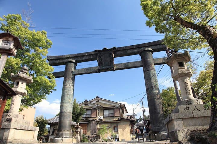 Yoshino Cherry Blossom Hiking Tour With Temple Visit — photo 4