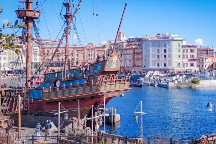 Yokohama/Tokyo Port to Disney: Ticket + Transfer & Private Tour — photo 6