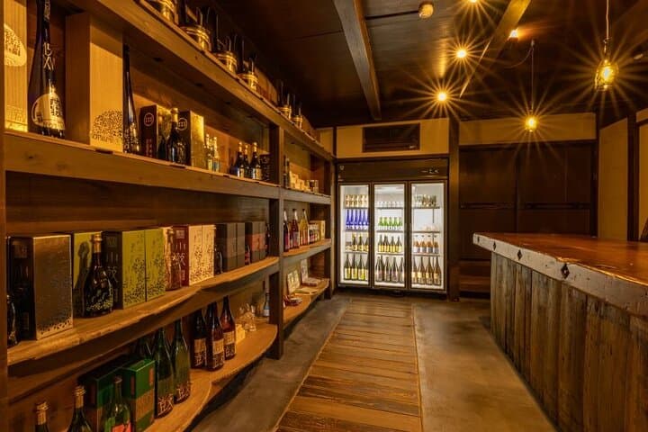 Sake Brewery Associated with Figures and Pairing Experience — photo 13