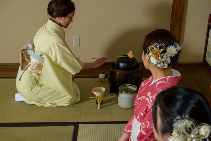 Shinjuku : Authentic Tea Ceremony with Matcha & Kimono — photo 11