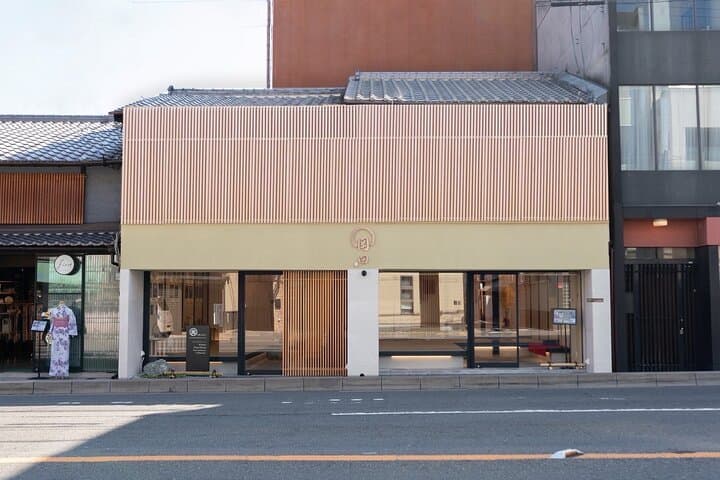 Kyoto: Yuzen Dyeing Workshop with Tenugui Souvenir — photo 8