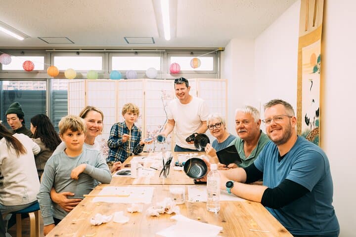 Kyoto Traditional Kintsugi Workshop in Gion Gold Repair Art — photo 3