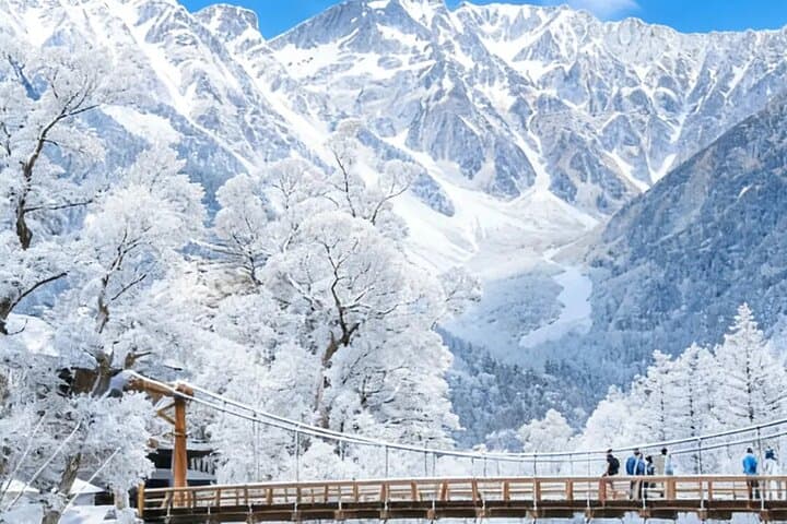 From Nagoya Tateyama Kurobe Snow Wall & Kamikochi 2 Day Tour — photo 4