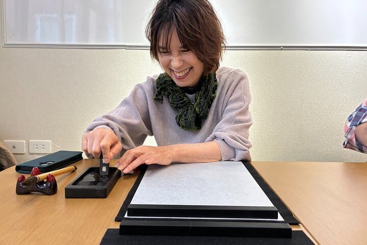 Tokyo: Private Calligraphy Class at Japanese Room in Shibuya — photo 11
