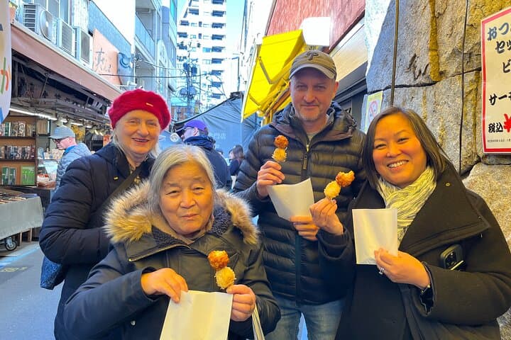 2.5hours Private Tsukiji Market Tour Experience — photo 6