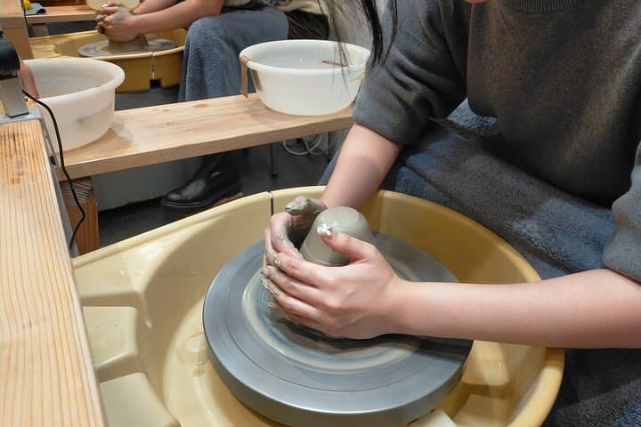 1 hour Traditional Kyoto Pottery Experience with Master Artisans — photo 9