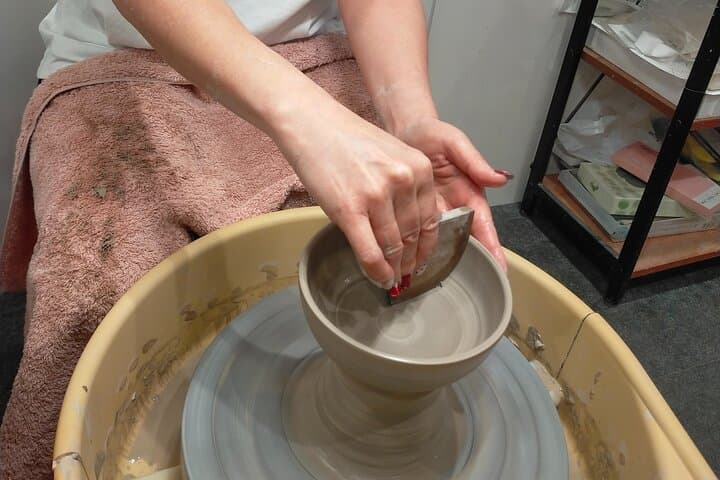 1 hour Traditional Kyoto Pottery Experience with Master Artisans — photo 3