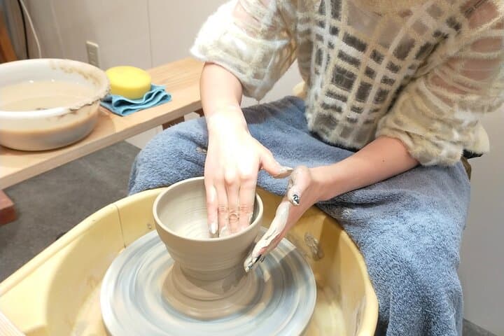 1 hour Traditional Kyoto Pottery Experience with Master Artisans — photo 4