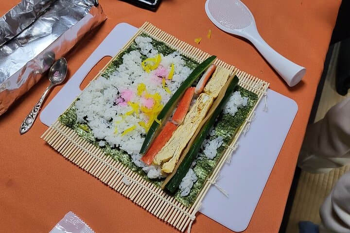 Kyoto: Hand-rolled Sushi Class — photo 2
