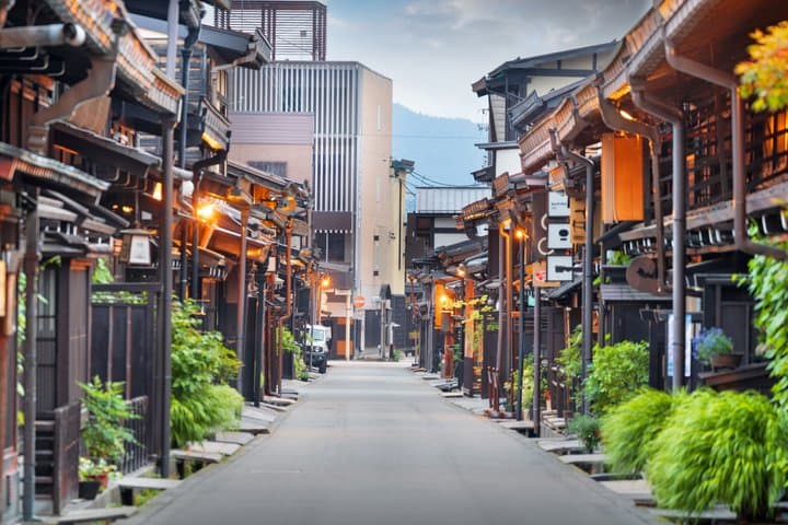 Shirakawago Takayama and Gujo Hachiman Day Tour from Nagoya — photo 16