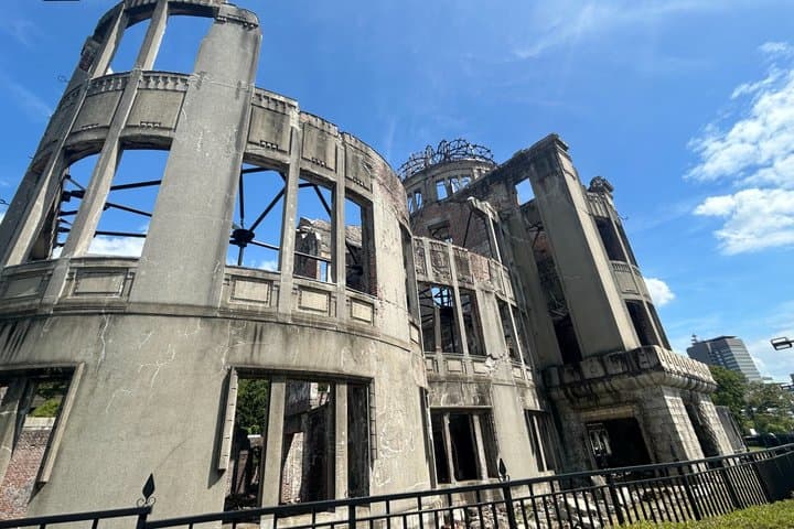 Hiroshima and Miyajima Private English Tour — photo 8