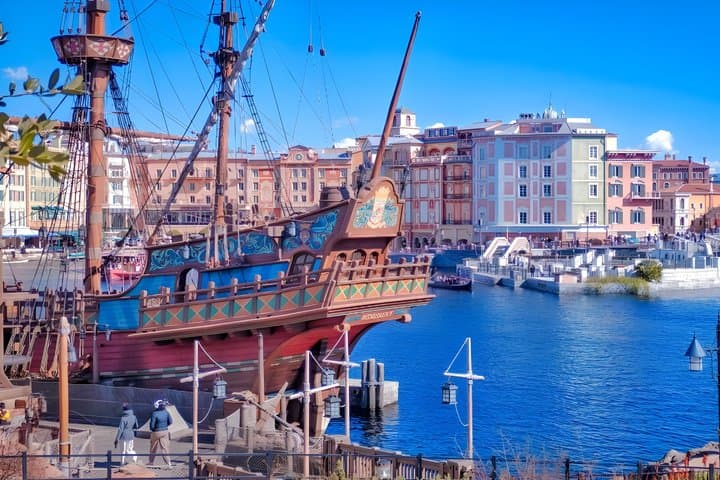 Tokyo DisneySea Ticket and Shared Transfers — photo 3