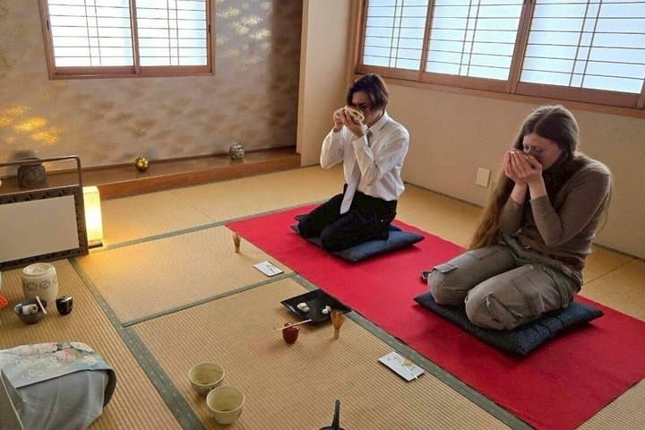Kyoto Sushi Making and Japanese Tea Ceremony Experience — photo 4