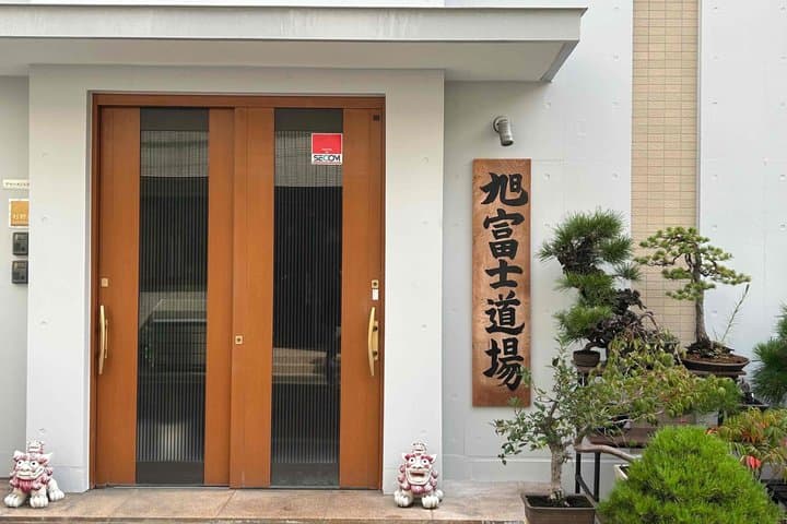 Sumo experience in Tokyo Step into the ring and sumo meal — photo 10