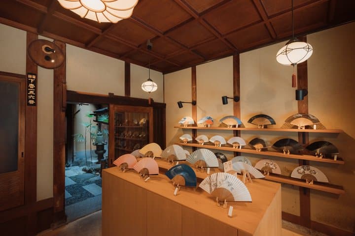 Kyoto Tea Ceremony in a 100 Year Old Fan Shop — photo 1