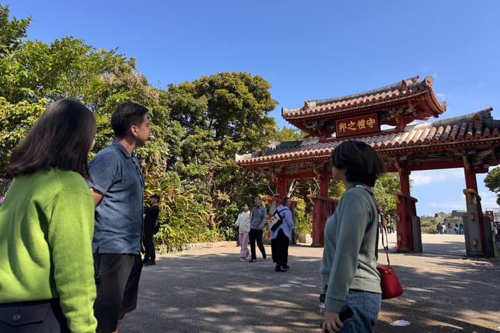 Naha - Shuri Castle Walking Tour with local guides — photo 14