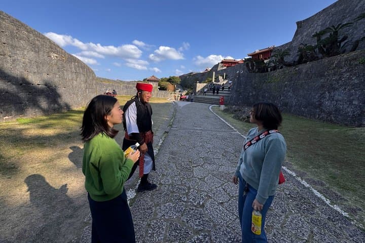 Naha - Shuri Castle Walking Tour with local guides — photo 15