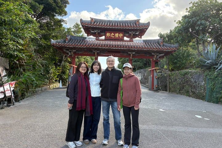 Naha - Shuri Castle Walking Tour with local guides — photo 6