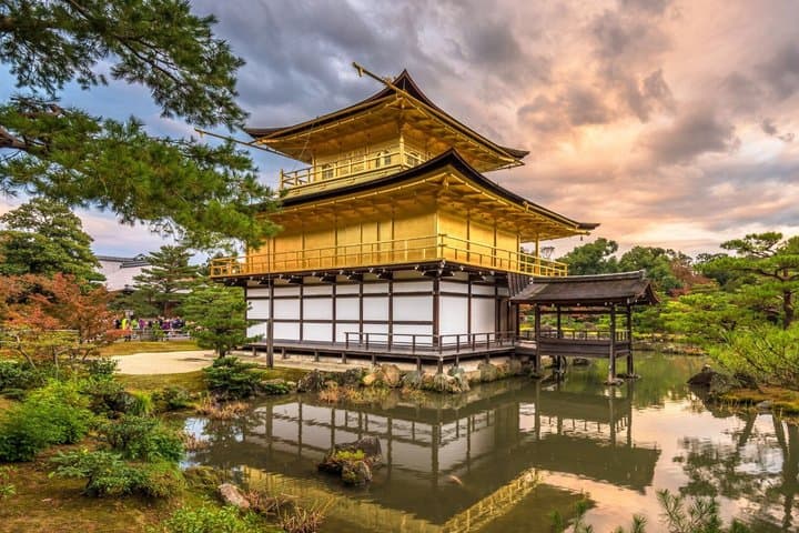 T2 Kyoto: History, Faith & Spirit Walking Tour — photo 1