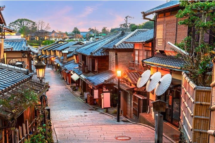 T3 Kyoto: Traditional Higashiyama and Gion Walking Tour — photo 3