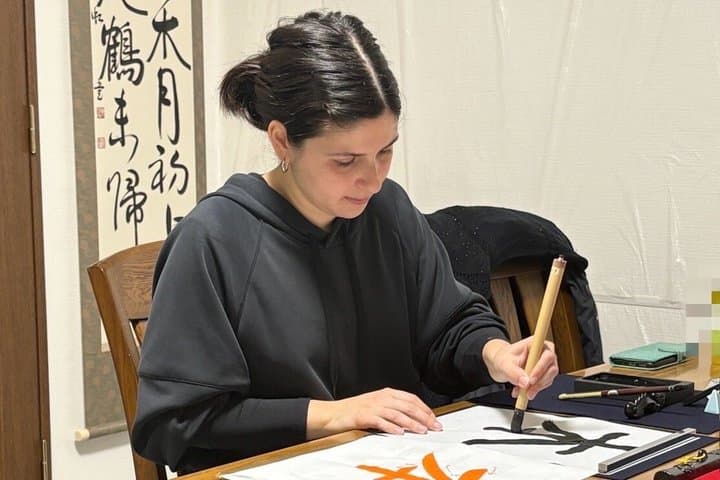 Fukuoka Private Fine Arts Class Calligraphy Experience — photo 15
