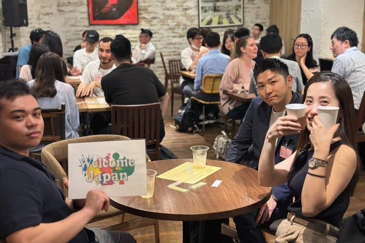 Meet Osaka locals and Japanese speaking experience at Cafe Umeda — photo 7