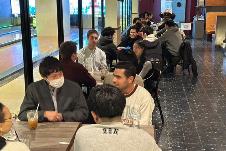 Meet Osaka locals and Japanese speaking experience at Cafe Umeda — photo 16