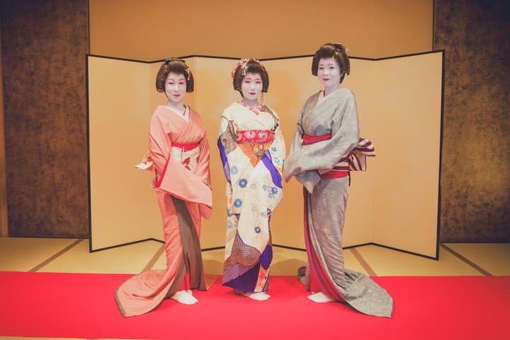 Asakusa Geisha Performance and Tea House Experience — photo 6