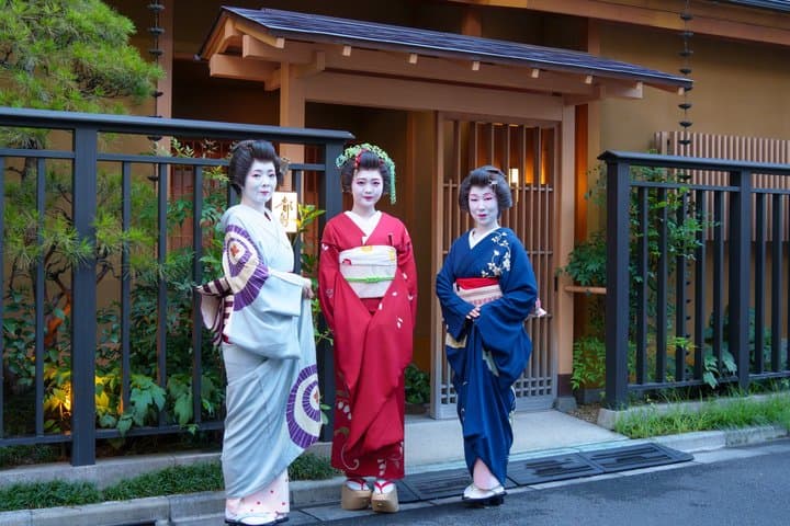 Asakusa Geisha Performance and Tea House Experience — photo 8