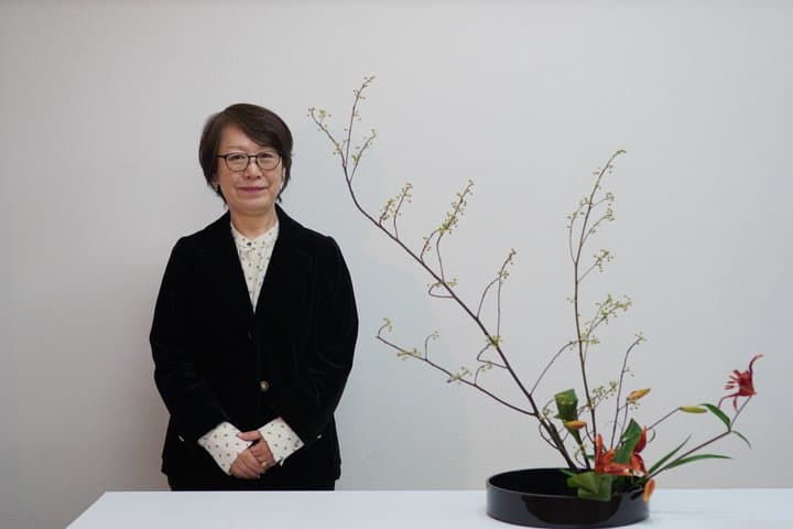 Contemporary Ikebana Art Workshop at Ganko Ji Temple Studio — photo 4