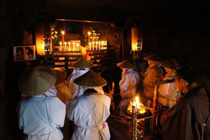 Goma Fire Ritual Tour at Goishizan, Shodoshima Pilgrimage — photo 5