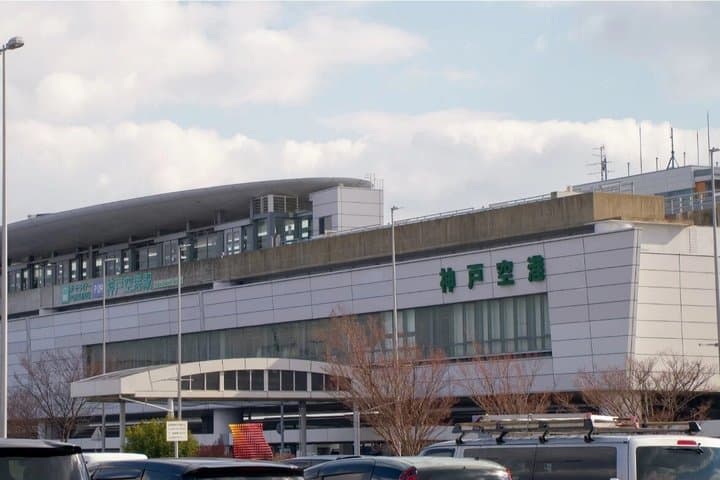 One Way Transfer between Kobe Airport and Osaka — photo 2